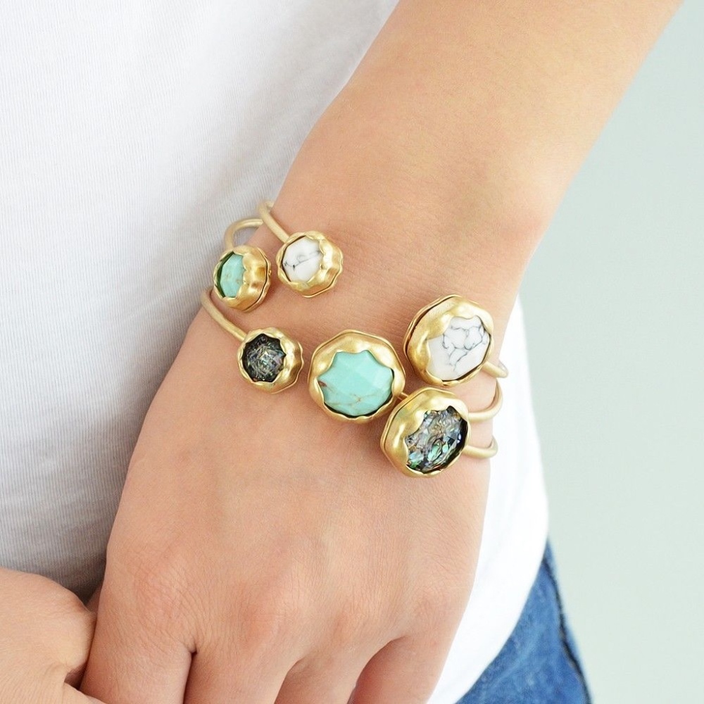 Stackable Gold bangle in Abalone White or Blue